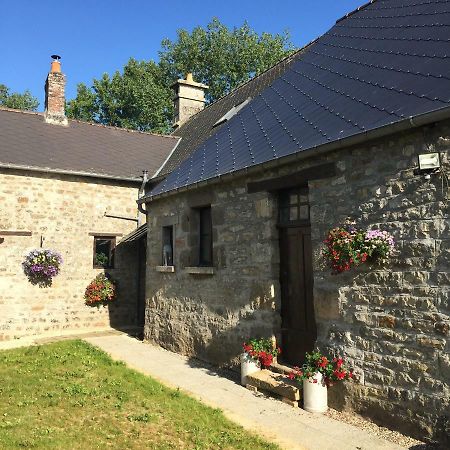 No 3 Route De Lingramiere Bed & Breakfast La Ferte-Mace Exterior photo